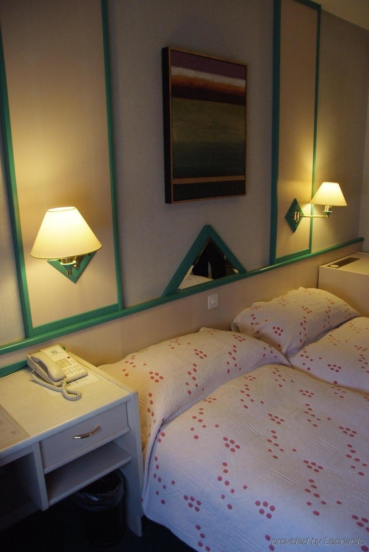 Hotel Regina Λωζάνη Δωμάτιο φωτογραφία